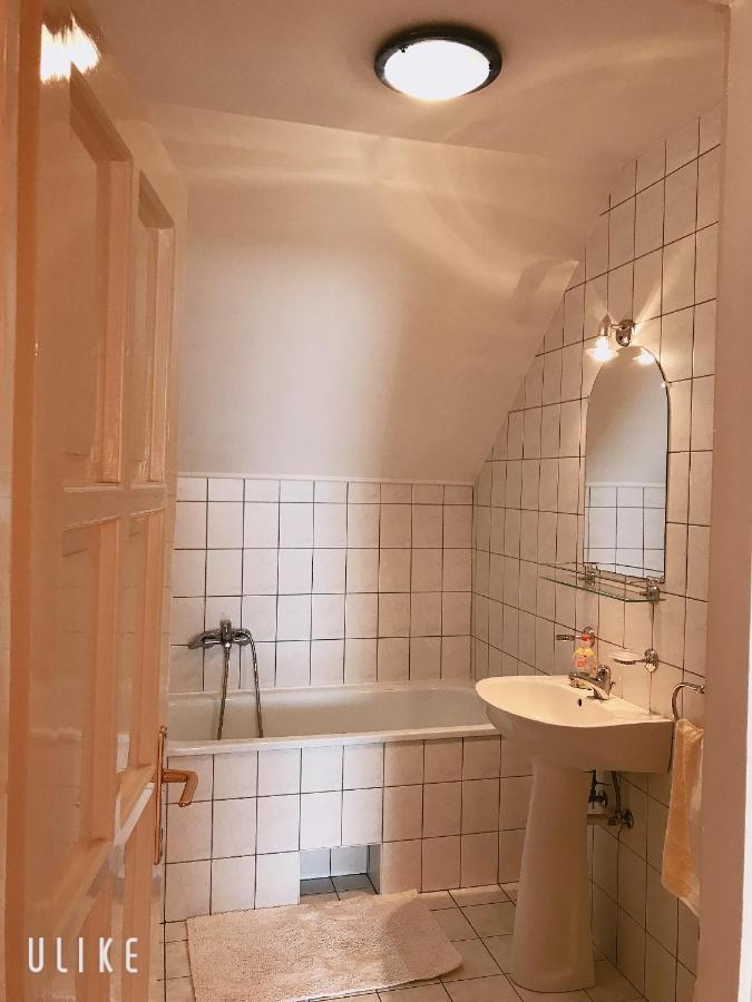 Zsuzsi Vendeghaz Hotel Zalaegerszeg Luaran gambar